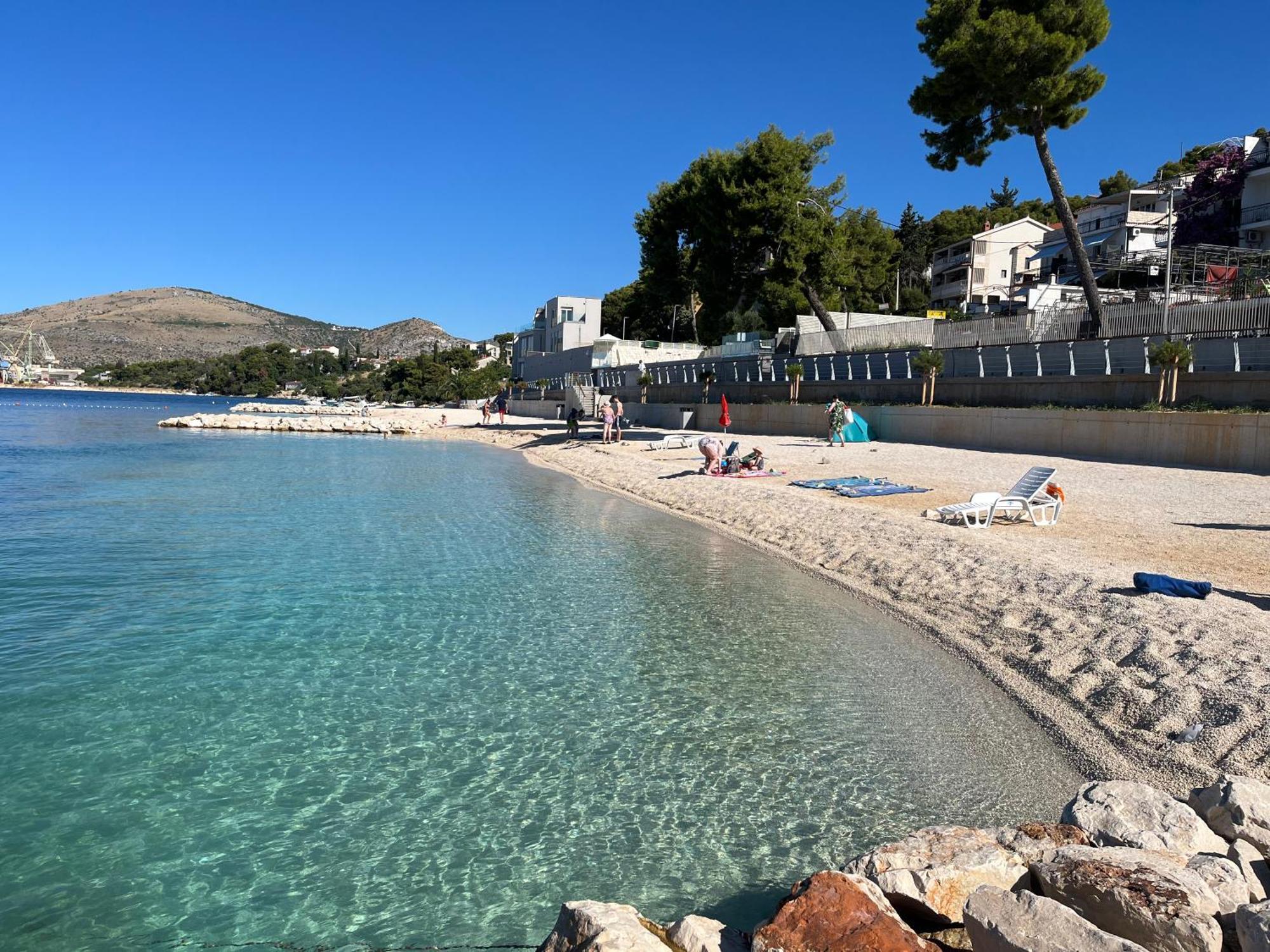 Apartments Villa Mirella 20 M From The Sea - Free Parking Trogir Exteriér fotografie