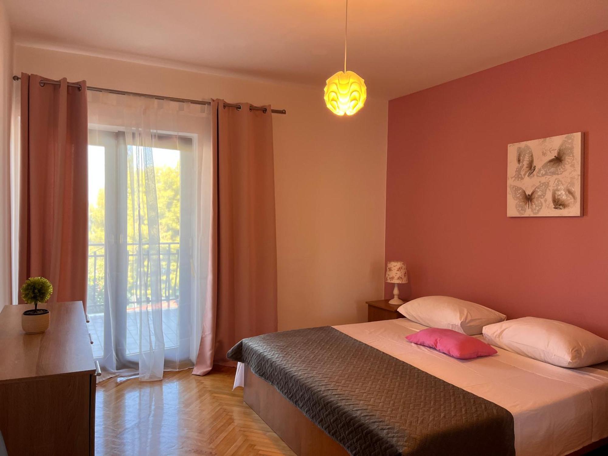 Apartments Villa Mirella 20 M From The Sea - Free Parking Trogir Exteriér fotografie